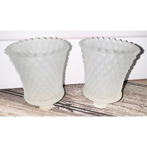 Set of 2 Vintage Frosted Clear Glass Diamond Point Peg Votive Holders Homco - Picture 1 of 3